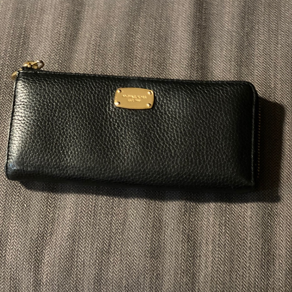 michael kors wallet